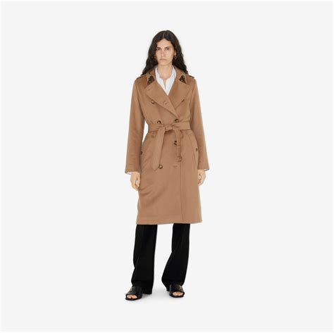 Long Cashmere Blend Kensington Trench Coat in Camel melange .